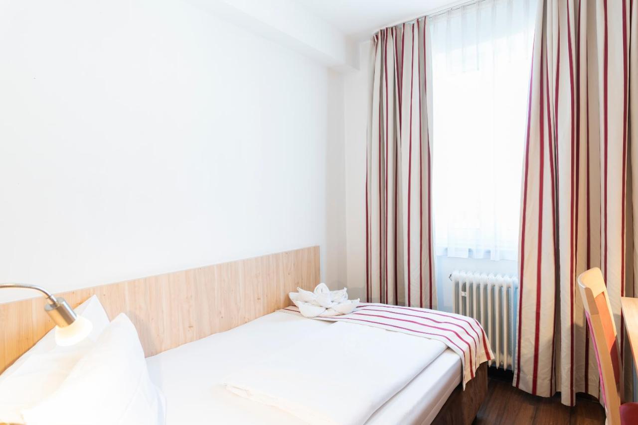 Hotel Astoria Stuttgart City Exterior photo
